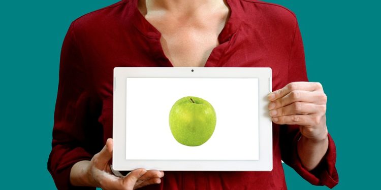 Weight Loss Tracker: Is It Right For You?